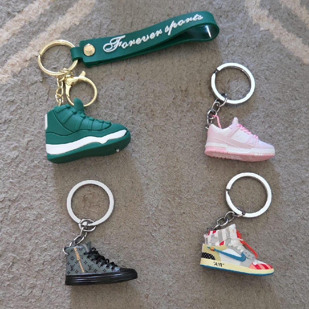 4 Kids Sneaker Keychain Set - Green, Pink, Multicolor
